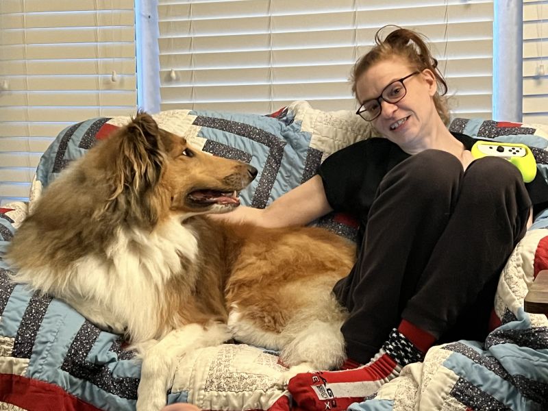 Kelly Chillin at Home with the Pooch